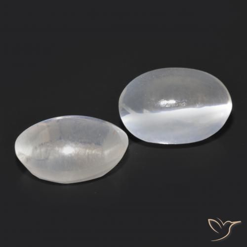 Shop natural 2.06ct Blanc Sillimanite œil de chat gems, ovale, from Madagascar at GemSelect. In stock, global shipping!