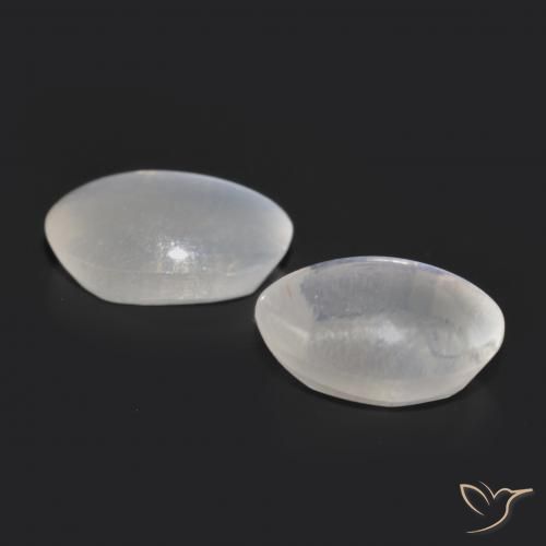 Shop natural 2.06ct Blanc Sillimanite œil de chat gems, ovale, from Madagascar at GemSelect. In stock, global shipping!