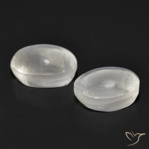 Shop natural 2.32ct Blanc Sillimanite œil de chat gems, ovale, from Madagascar at GemSelect. In stock, global shipping!