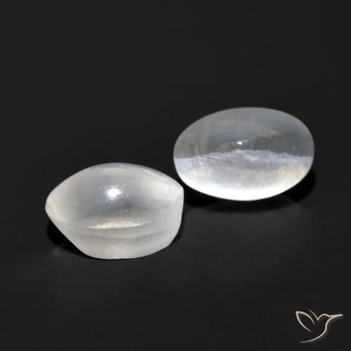 Shop natural 2.07ct Blanc clair Sillimanite œil de chat gems, ovale, from Madagascar at GemSelect. In stock, global shipping!