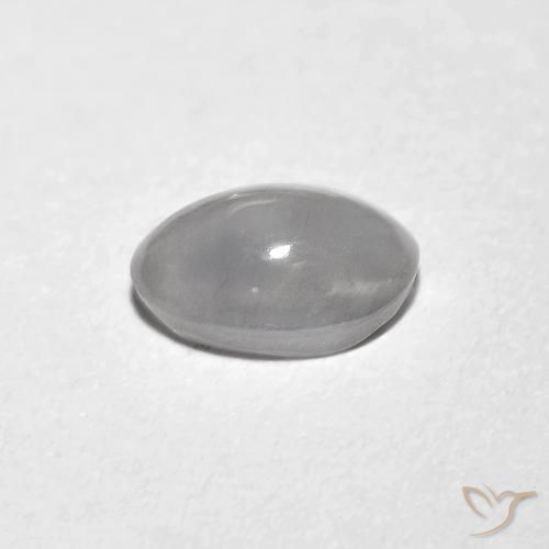 Sillimanite œil de chat Gris très clair naturelle ovale, 0.82 ct, Transparent