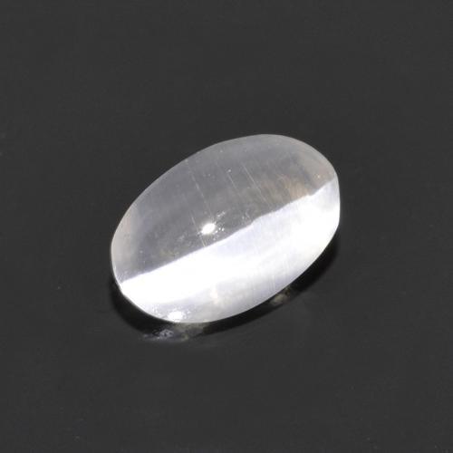 Sillimanite cat's eye gris naturelle coupe ovale, 0,75 ct, transparent