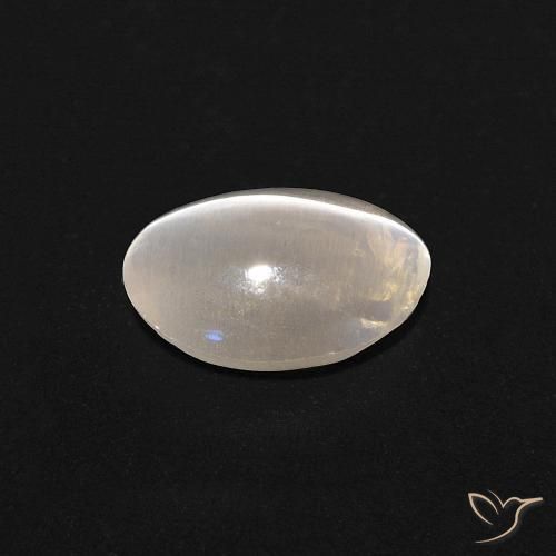 Sillimanite œil de chat Blanc chaud naturelle ovale, 0.68 ct, Transparent