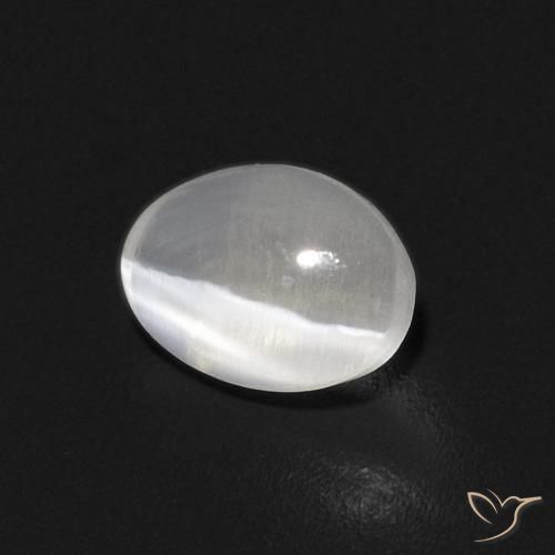 Sillimanite œil de chat Blanc chaud naturelle ovale, 0.87 ct, Transparent