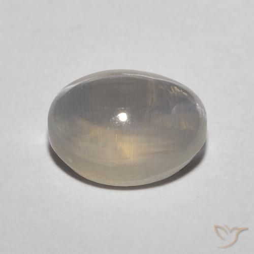 Sillimanite œil de chat Jaune clair naturelle ovale, 1.72 ct, Translucide