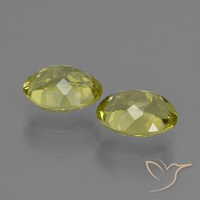 Shop natural 4.08ct Vert jaune Sillimanite gems, ovale, from Sri Lanka at GemSelect. In stock, global shipping!