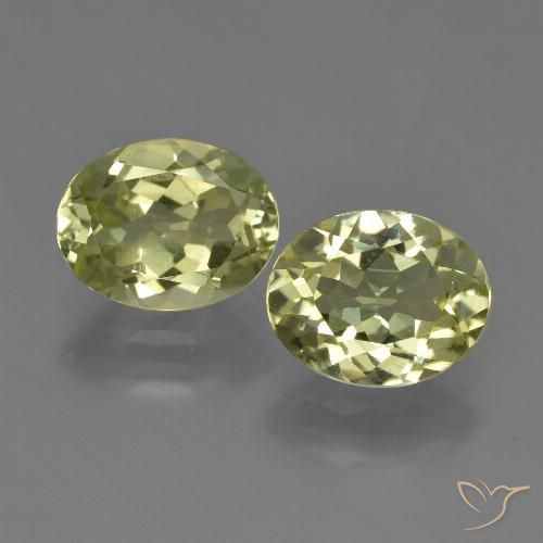 3.78ctw Naturel Jaune moyen Sillimanite, ovale, VVS