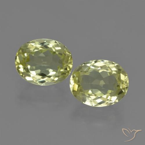 3.97ctw Naturel Jaune moyen Sillimanite, ovale, VVS-VS