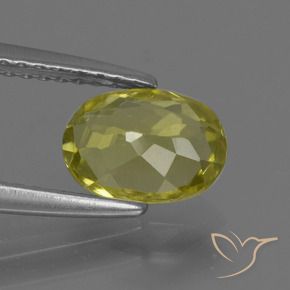 Sillimanite Jaune ananas naturelle ovale, 1.13 ct, VVS-VS