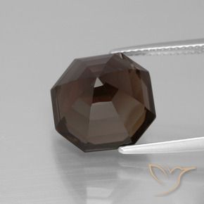 Quartz fumé Marron foncé naturelle Octogone / coupe Émeraude, 8.77 ct, VVS-VS