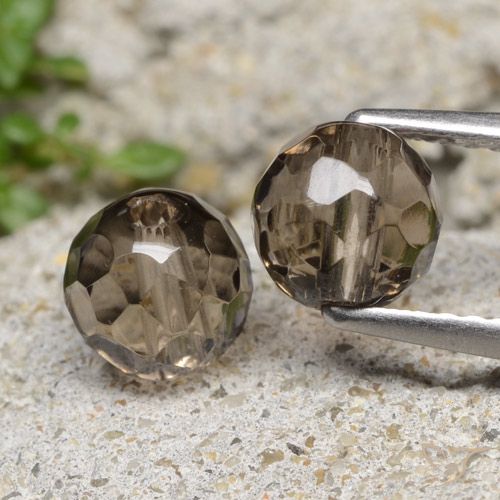 Achetez naturel 2.94ct Brun caryer Quartz fumé gems, Sphère / Boule, En provenance Brésil chez GemSelect. En stock, livraison internationale!