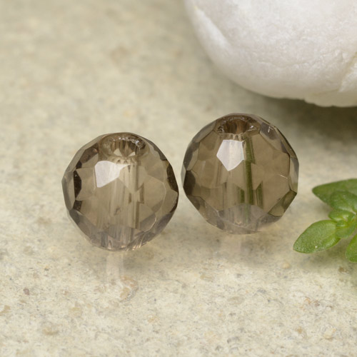 Achetez naturel 2.82ct Marron ambré Quartz fumé gems, Sphère / Boule, En provenance Brésil chez GemSelect. En stock, livraison internationale!