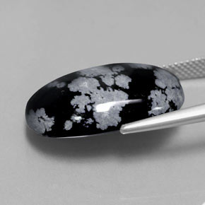 Obsidienne flocon de neige noir naturelle coupe ovale, 13,62 ct, opaque