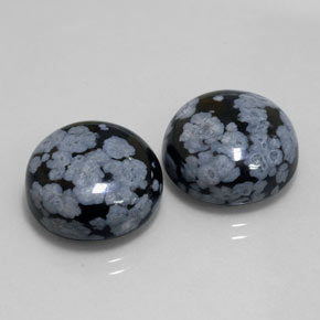 Achetez naturel ct Gris-Blanc Noir Obsidienne flocon de neige gems, Coupe roude, En provenance Mexique chez GemSelect. En stock, livraison internationale!