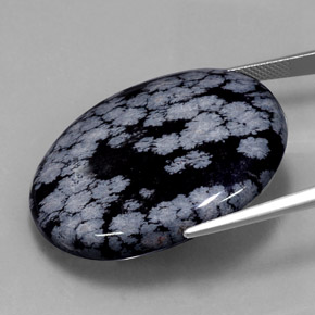 Obsidienne flocon de neige noir naturelle coupe ovale, 48,46 ct, opaque
