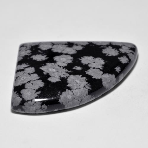 Obsidienne flocon de neige multicolore naturelle forme fantaisie, 44,61 ct, opaque