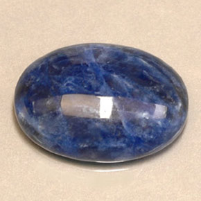 Sodalite Violet Bleu naturelle Coupe ovale, 11.49 ct, Opaque