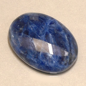 Sodalite Violet Bleu naturelle Coupe ovale, 11.49 ct, Opaque