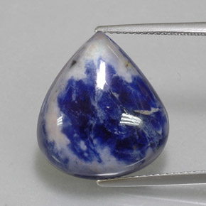 Sodalite Violet Bleu naturelle En forme de poire, 12.26 ct, Opaque