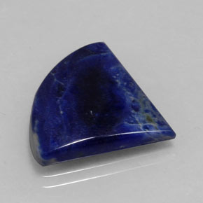 Sodalite Violet Bleu naturelle Forme fantaisie, 8.50 ct, Opaque