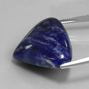 Sodalite Violet Bleu naturelle En forme de poire, 30.99 ct, Opaque
