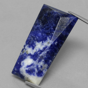 Sodalite Violet Bleu naturelle Forme fantaisie, 20.28 ct, Opaque