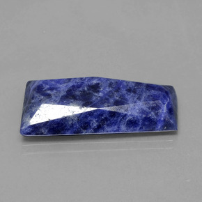 Sodalite bleue naturelle forme fantaisie, 19,19 ct, opaque