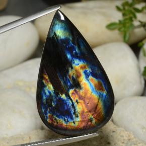 Spectrolite multicolore naturelle en forme de poire, 17,74 ct, opaque