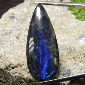 Spectrolite Multicolore naturelle En forme de poire, 20.21 ct, Opaque