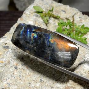 Spectrolite Multicolore naturelle Coupe coussin, 23.58 ct, Opaque