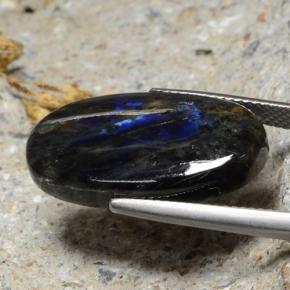 Spectrolite multicolore naturelle coupe ovale, 14,49 ct, opaque