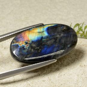 Spectrolite multicolore naturelle coupe ovale, 14,82 ct, opaque
