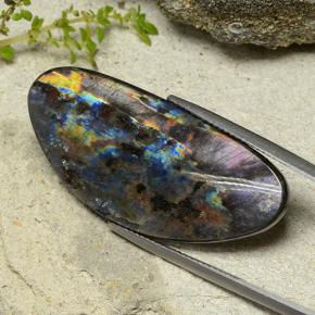 Spectrolite multicolore naturelle forme fantaisie, 15,39 ct, opaque