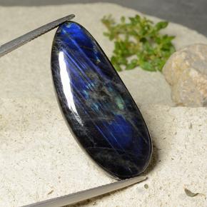 Spectrolite multicolore naturelle forme fantaisie, 16,83 ct, opaque