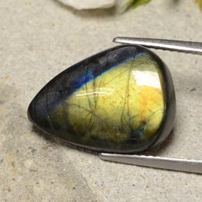 Spectrolite multicolore naturelle en forme de poire, 8,06 ct, opaque
