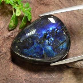 Spectrolite multicolore naturelle en forme de poire, 15,34 ct, opaque