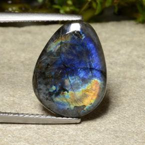 Spectrolite Multicolore naturelle En forme de poire, 5.27 ct, Opaque