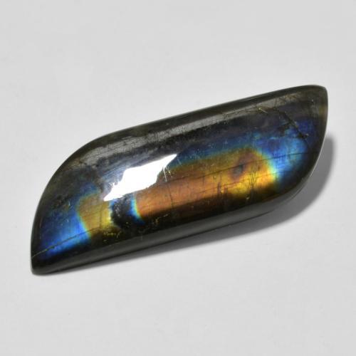 Spectrolite multicolore naturelle forme fantaisie, 8,86 ct, opaque