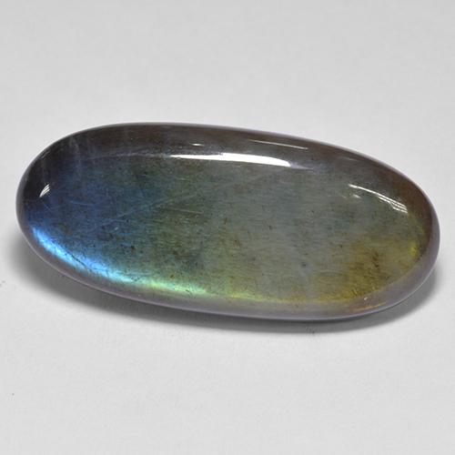 Spectrolite multicolore naturelle coupe ovale, 13,34 ct, opaque