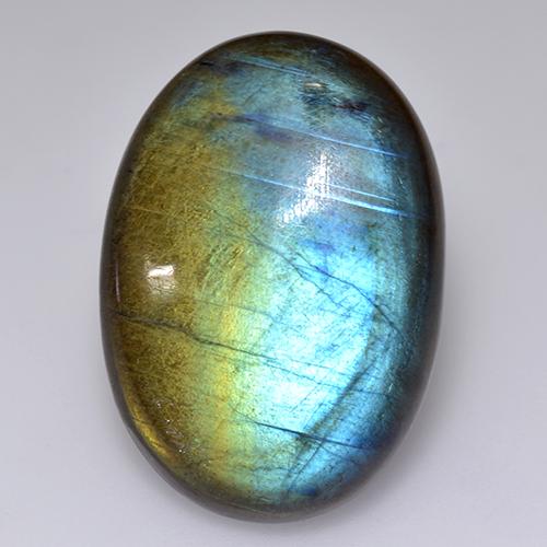 Spectrolite multicolore naturelle coupe ovale, 17,91 ct, translucide