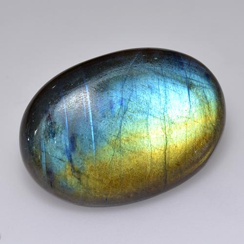 Spectrolite multicolore naturelle coupe ovale, 17,91 ct, translucide