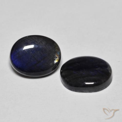 Shop natural 4.46ct Multicolore Spectrolite gems, ovale, from Finlande at GemSelect. In stock, global shipping!