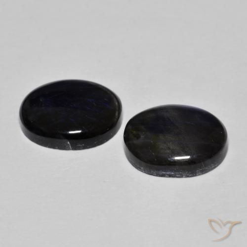Shop natural 4.22ct Multicolore Spectrolite gems, ovale, from Finlande at GemSelect. In stock, global shipping!