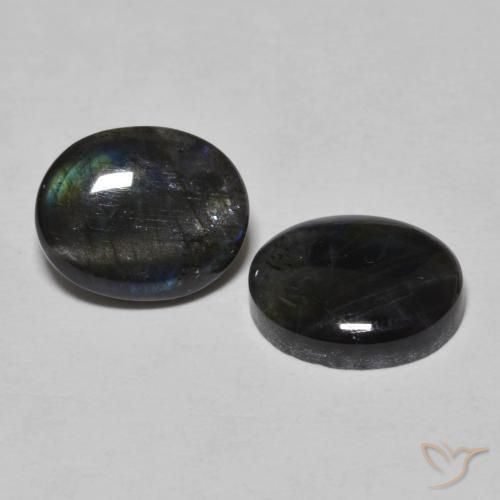 Shop natural 4.15ct Multicolore Spectrolite gems, ovale, from Finlande at GemSelect. In stock, global shipping!
