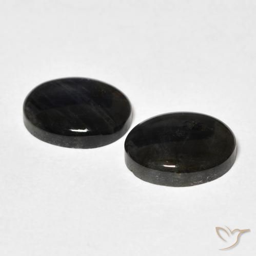 Shop natural 4.16ct Multicolore Spectrolite gems, ovale, from Finlande at GemSelect. In stock, global shipping!