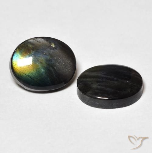 Shop natural 4.37ct Multicolore Spectrolite gems, ovale, from Finlande at GemSelect. In stock, global shipping!