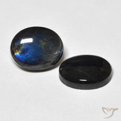 Shop natural 4.36ct Multicolore Spectrolite gems, ovale, from Finlande at GemSelect. In stock, global shipping!