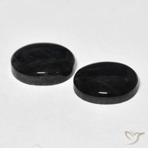 Shop natural 4.36ct Multicolore Spectrolite gems, ovale, from Finlande at GemSelect. In stock, global shipping!