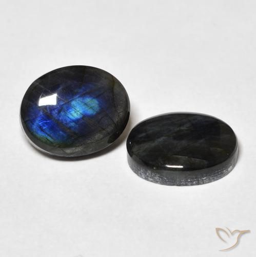 Shop natural 4.42ct Multicolore Spectrolite gems, ovale, from Finlande at GemSelect. In stock, global shipping!