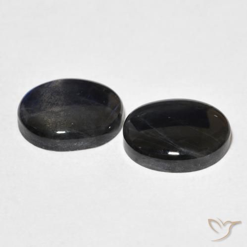 Shop natural 4.18ct Multicolore Spectrolite gems, ovale, from Finlande at GemSelect. In stock, global shipping!